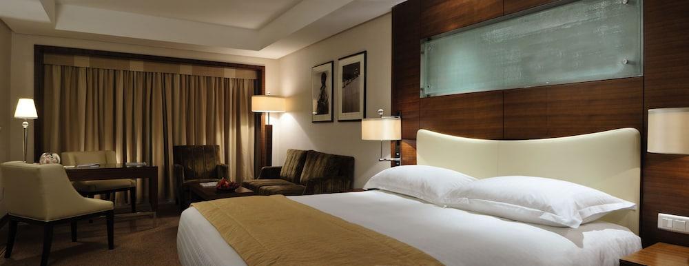 Moevenpick & Bur Dubai