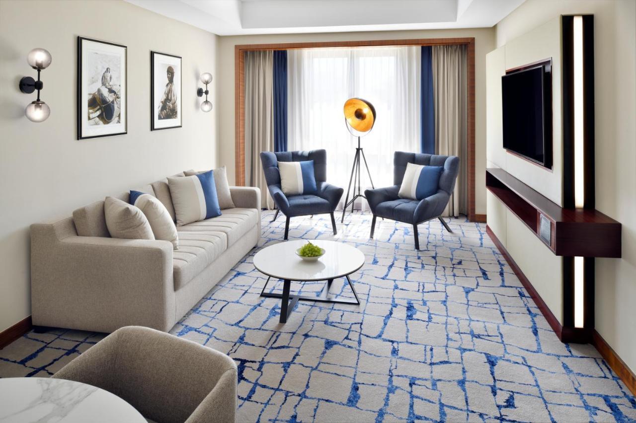 Mövenpick Hotel&apartments Bur Hotel 5*